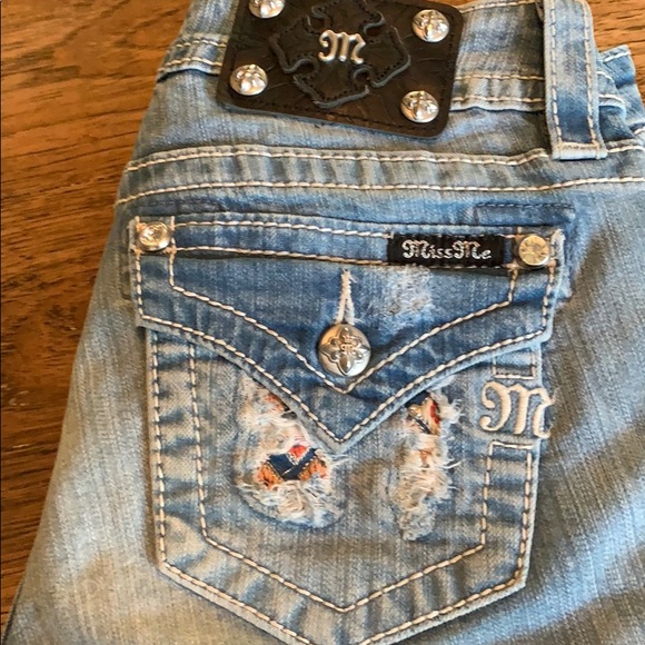 Miss Me Denim - Miss Me cuffed capris